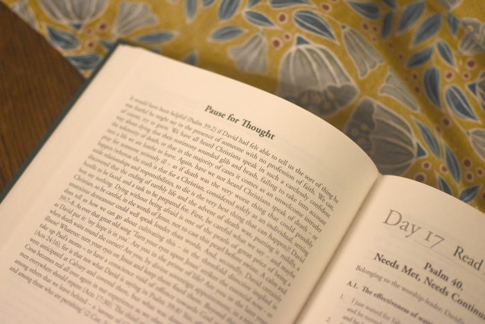 Motyer by the Day: A Psalms and Isaiah Devotional Collection - Image 7
